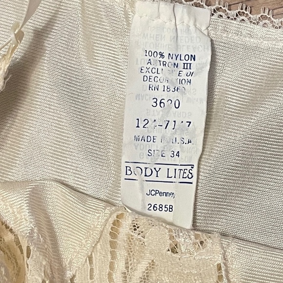 vintage slip top, size 34 - Picture 6 of 6